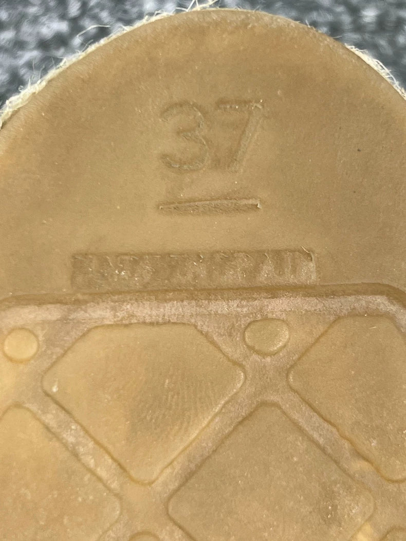 Chanel Pink Patent Leather Espadrilles-yf