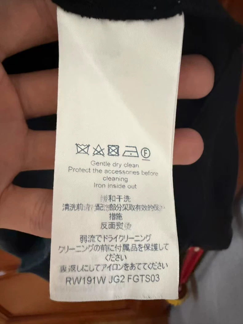 Louis Vuitton Metal Logo Short Sleeve Tee-yf