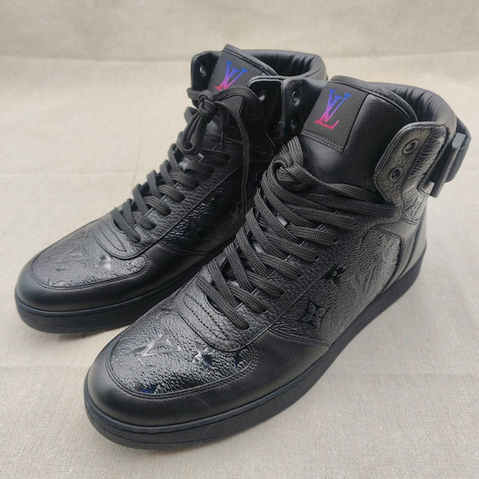 Louis Vuitton Rivoli Monogram High-Top Sneakers 0079