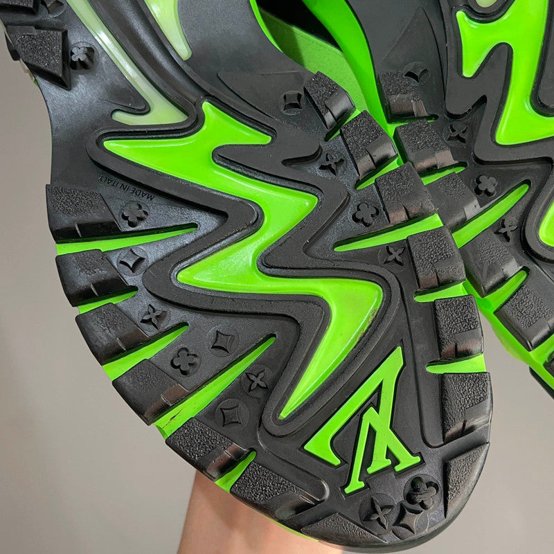 Louis Vuitton Runner Tatic Fashion Sneakers for Men 0079