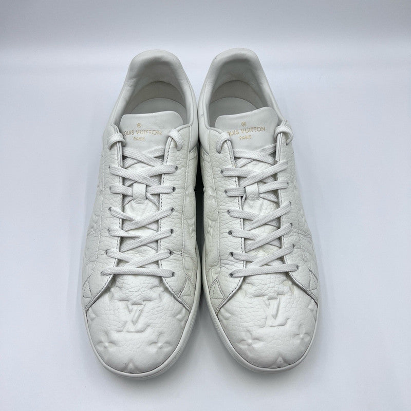 Louis Vuitton Luxurious White Monogram Sneakers 0079
