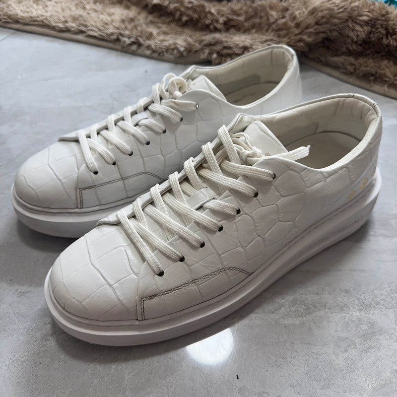Louis Vuitton White Fashion Sneakers for Men 0079