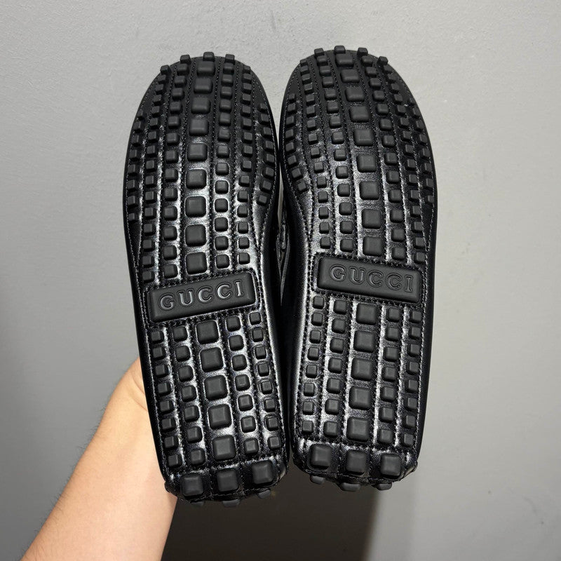 Gucci Black Leather Interlocking Loafers for Men 0079