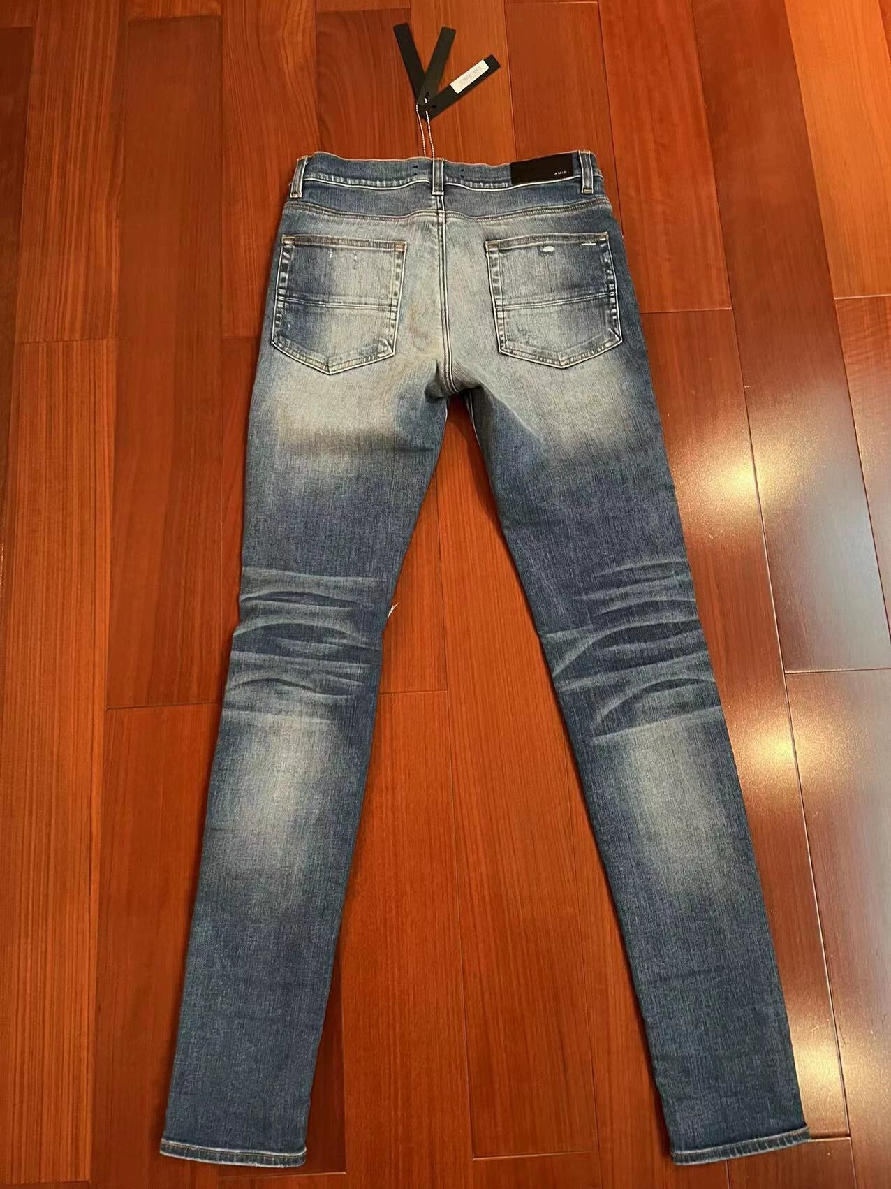 Amiri classic side bright diamond single cut blue jeans