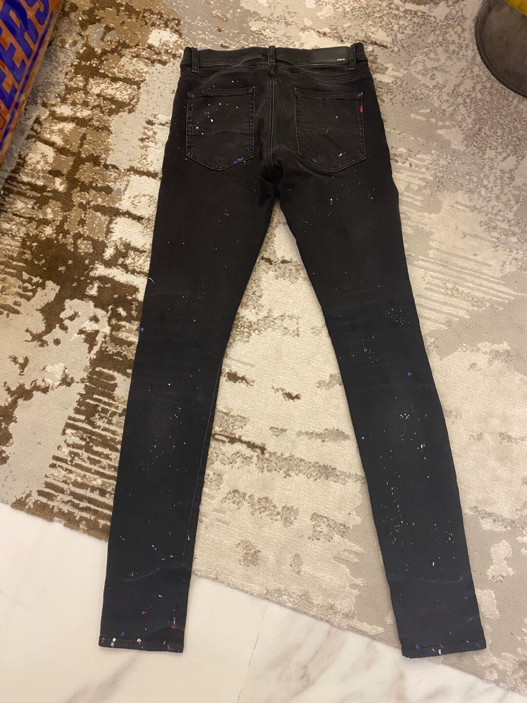 Amiri Classic 18 Season Inkjet Colorful Single Broken Black Jeans