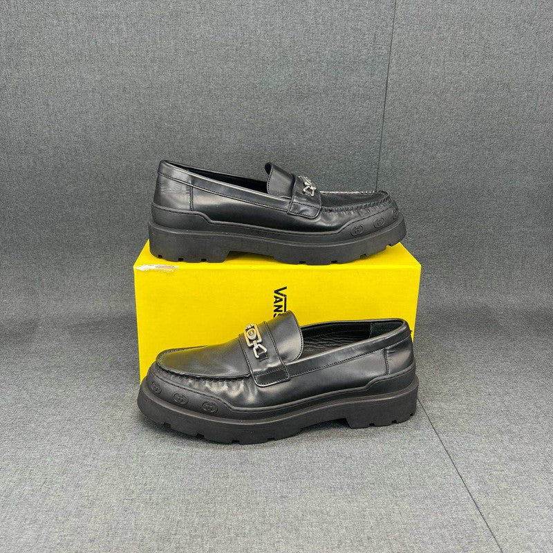 Gucci Black Leather Comfortable Loafers for Men 0079