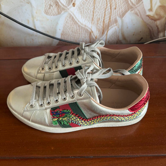 Gucci Casual Sneakers in Silver with Dragon Design 0079