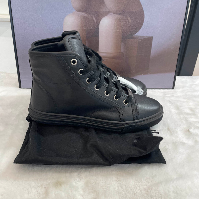 Gucci Minimalist Black Casual Sneakers 0079
