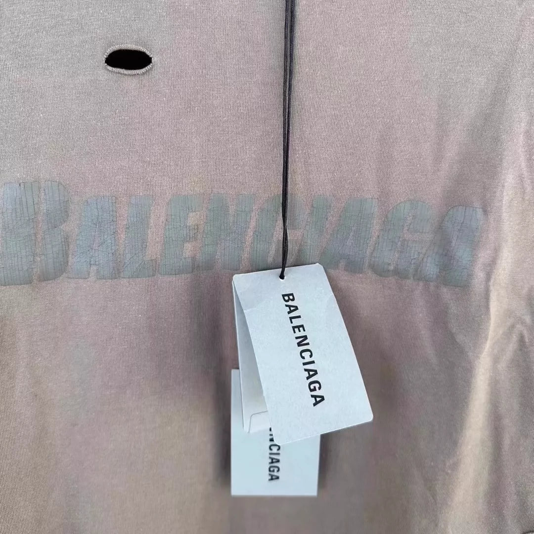 Balenciaga big hole short sleeved shirt