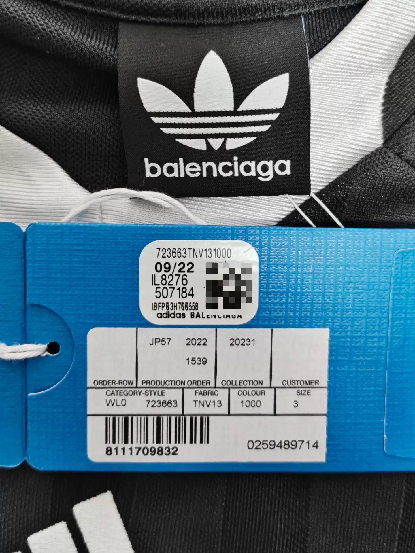 Balenciaga Adidas co branded 23ss showcasing Manchester United football short sleeves