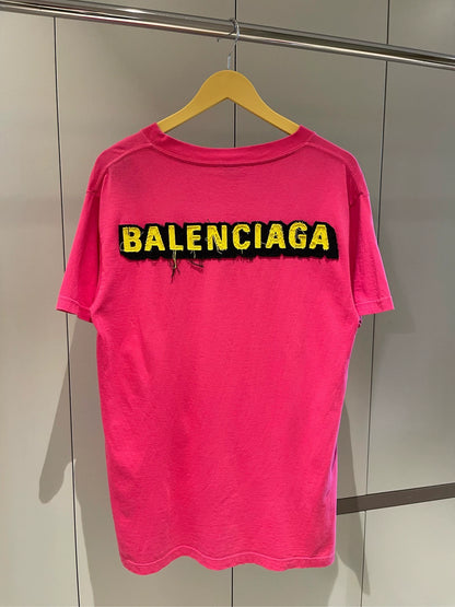 Balenciaga dragon fruit colored back patch logo short sleeved shirt