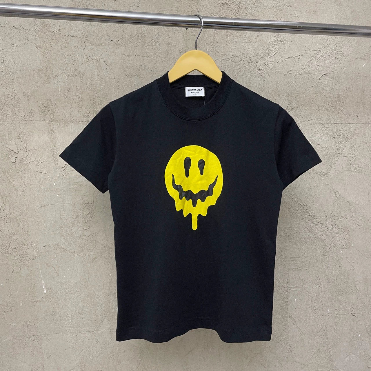 Balenciaga Black Melted Yellow Smiling Short sleeved T-shirt