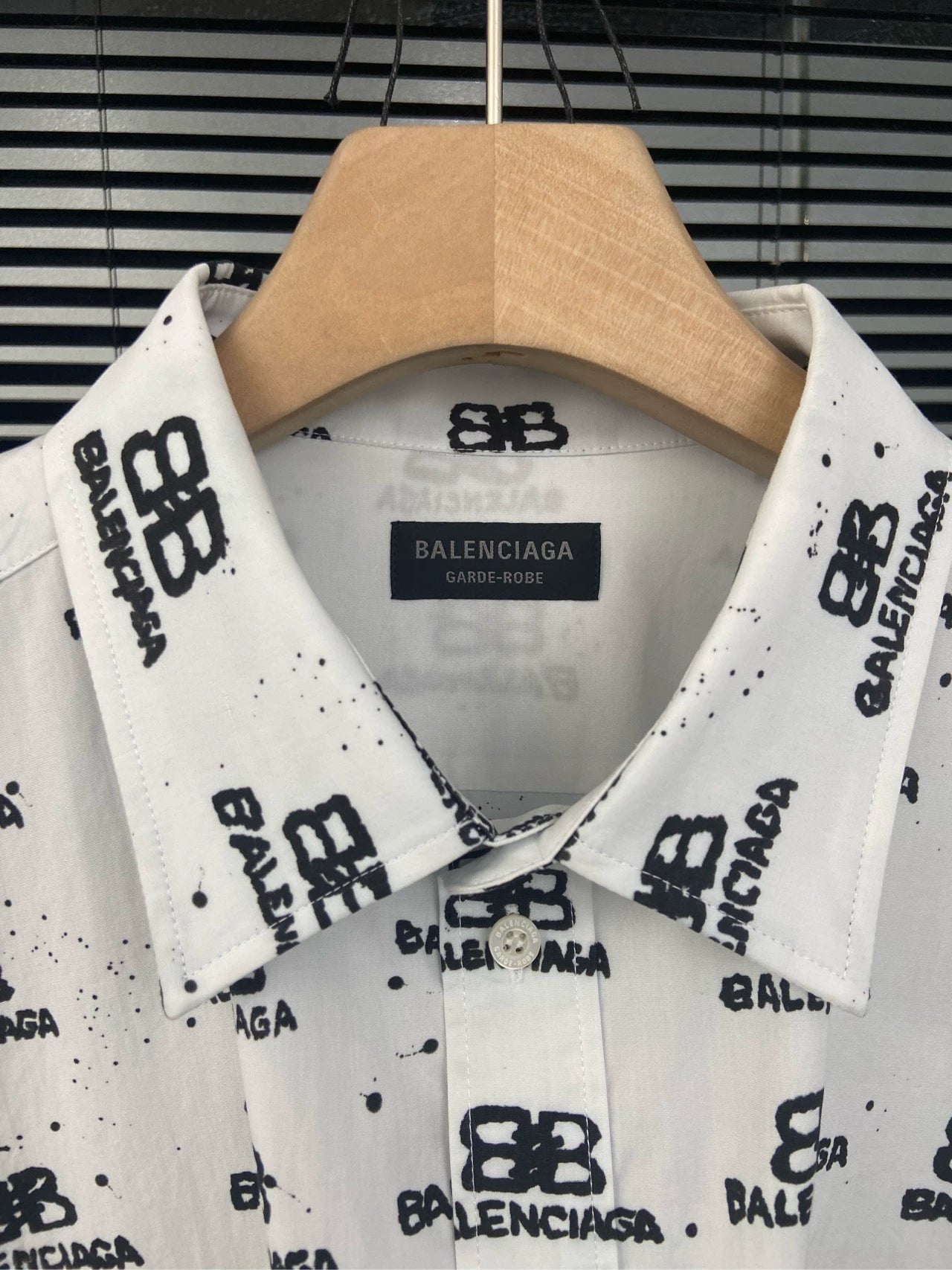 Balenciaga printed graffiti logo long sleeved shirt