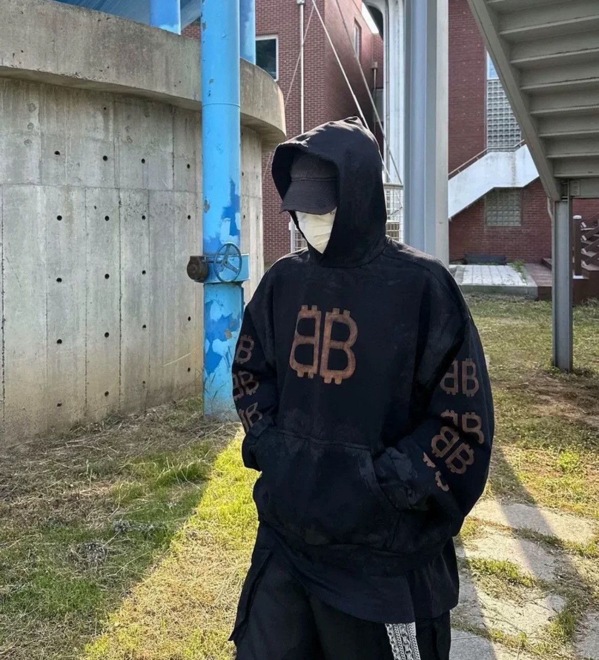 Balenciaga 23fw Bitcoin Destruction Hoodie - DMC