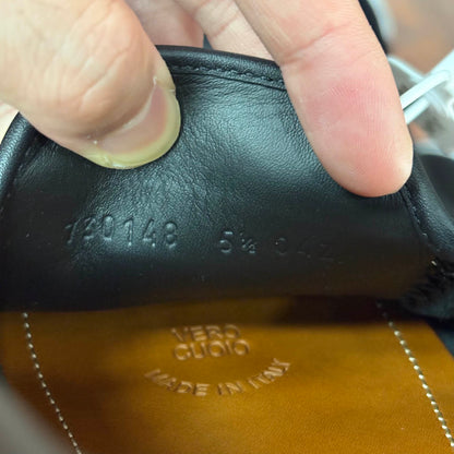 Gucci Black Leather Interlocking Loafers for Men 0079