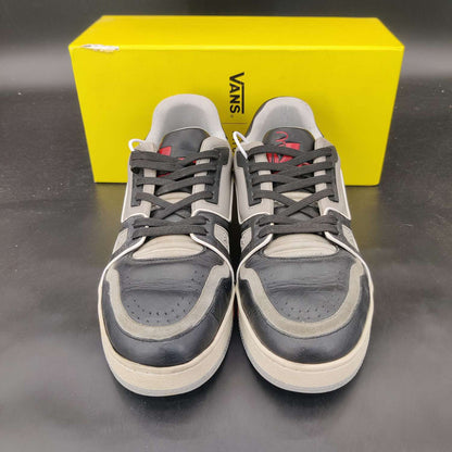 Louis Vuitton Low Top Fashion Sneakers 0079