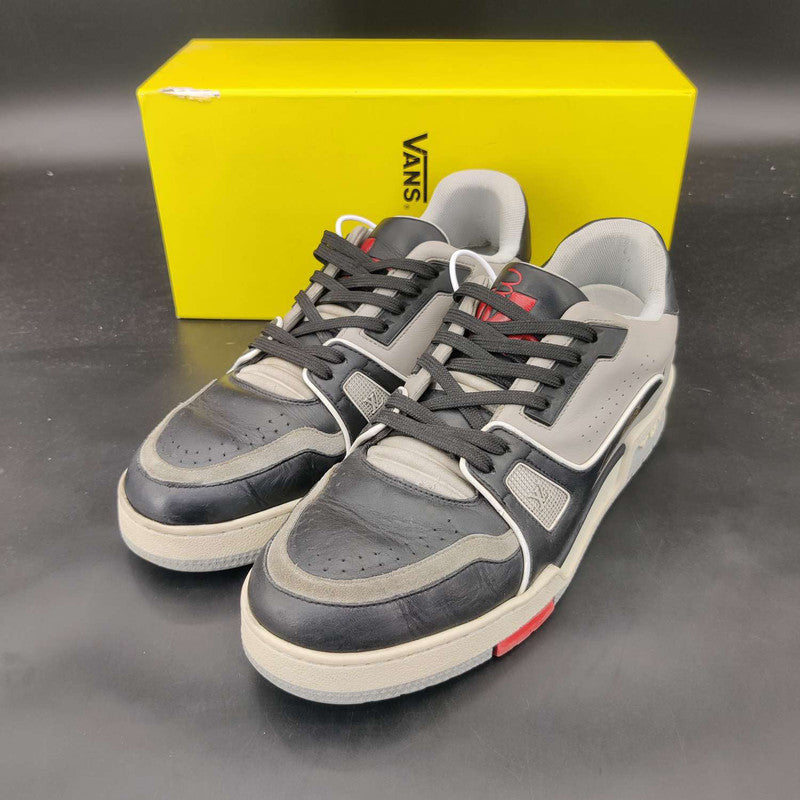 Louis Vuitton Low Top Fashion Sneakers 0079