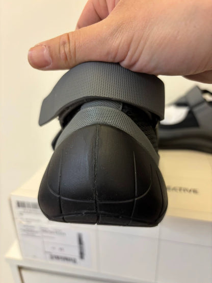 Outdoor Functional Shoes with Unique Design