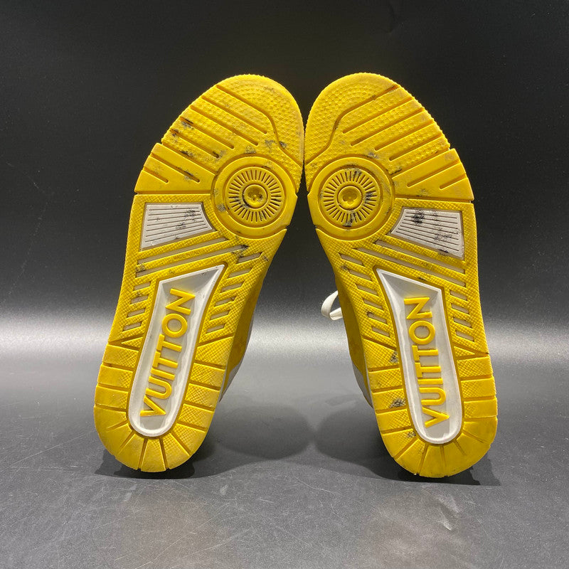 Louis Vuitton Trainer Low-Top Sneakers in White and Yellow 0079