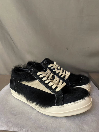 Rick Owens Black Furry Lowtop Sneakers-yf