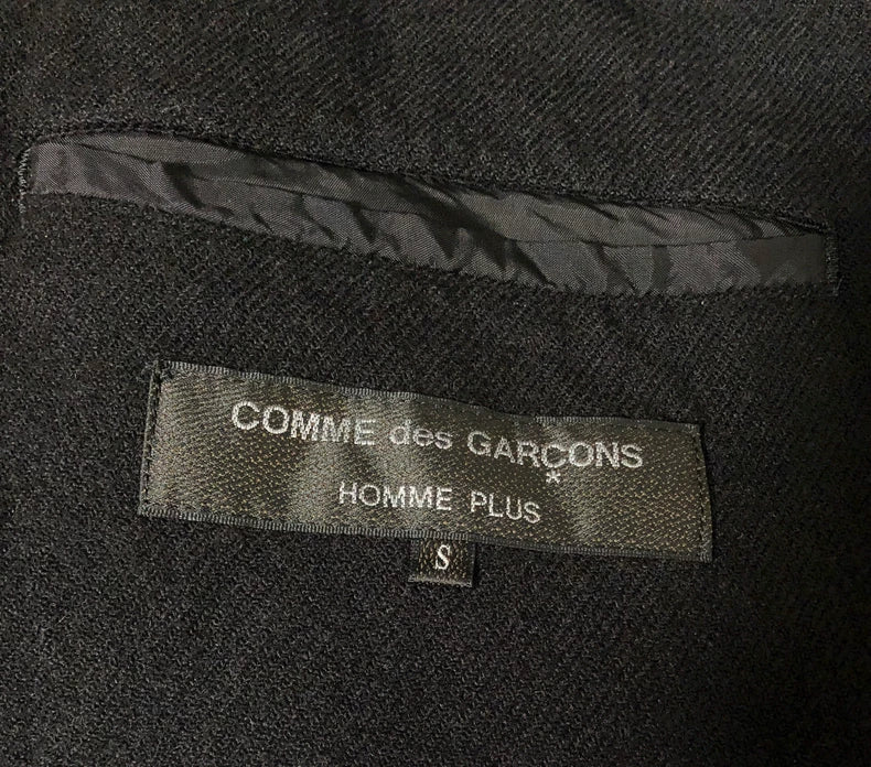 COMME des GARCONS Sculpture Coat