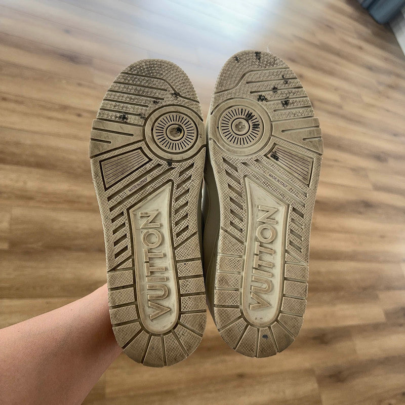 Louis Vuitton Trainer Sneaker in White 0079