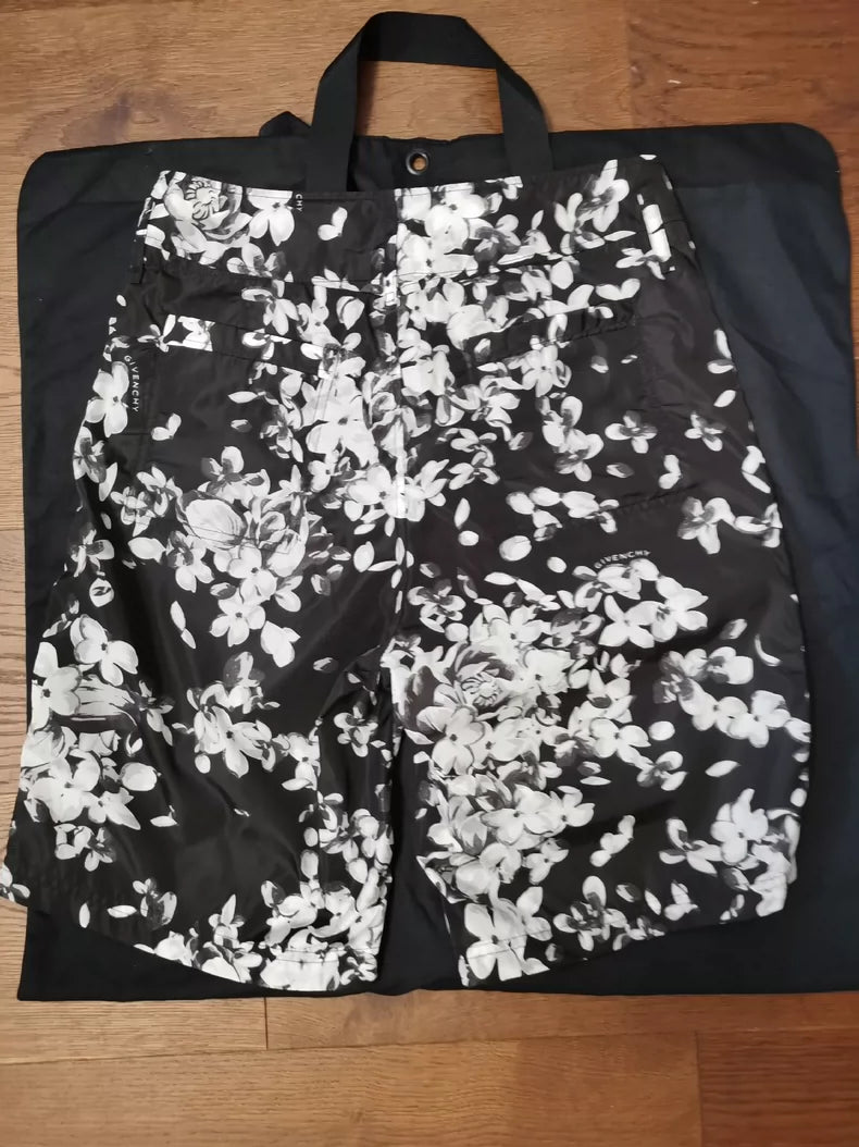 Givenchy Star Print Casual Shorts