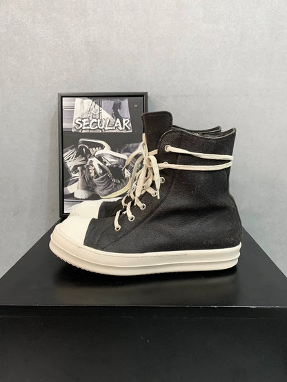 Rick Owens High Top Sneakers in Black and White-yf