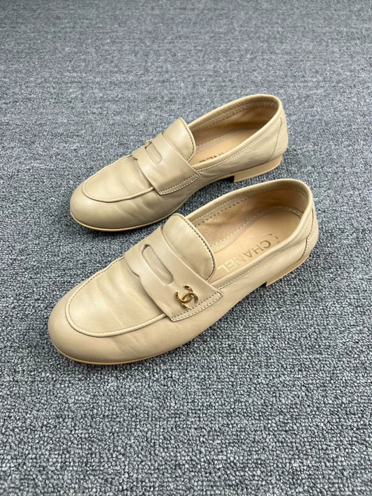 Chanel Lambskin Loafers Beige-yf