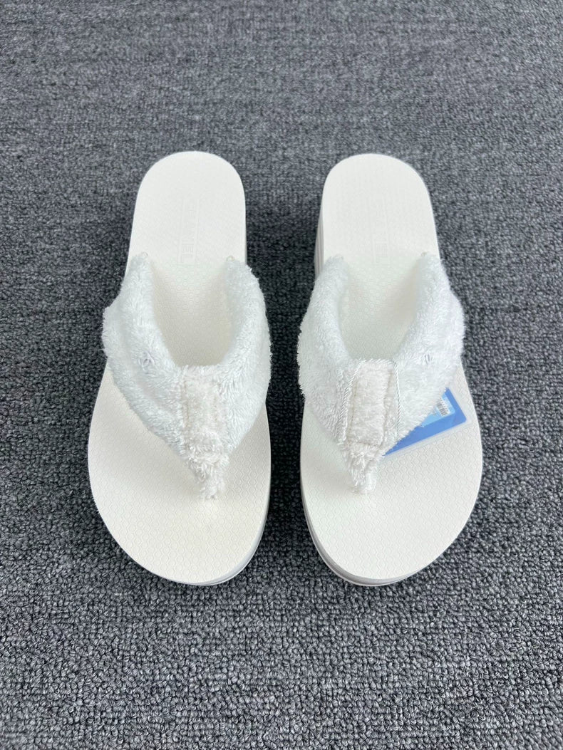 Chanel 25  Plush Flip Flops-yf