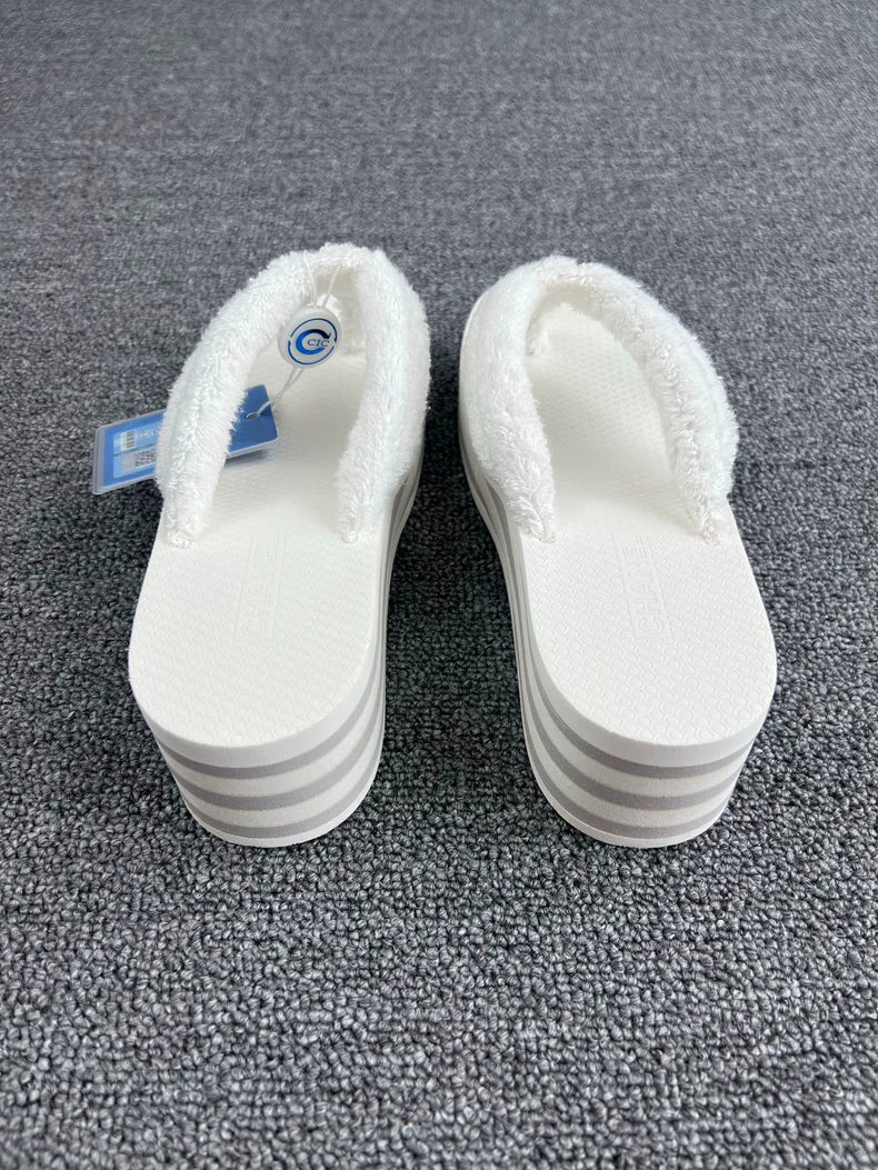 Chanel 25  Plush Flip Flops-yf