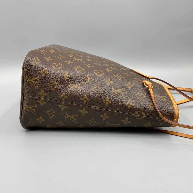 Louis Vuitton Neverfull Shopping Bag