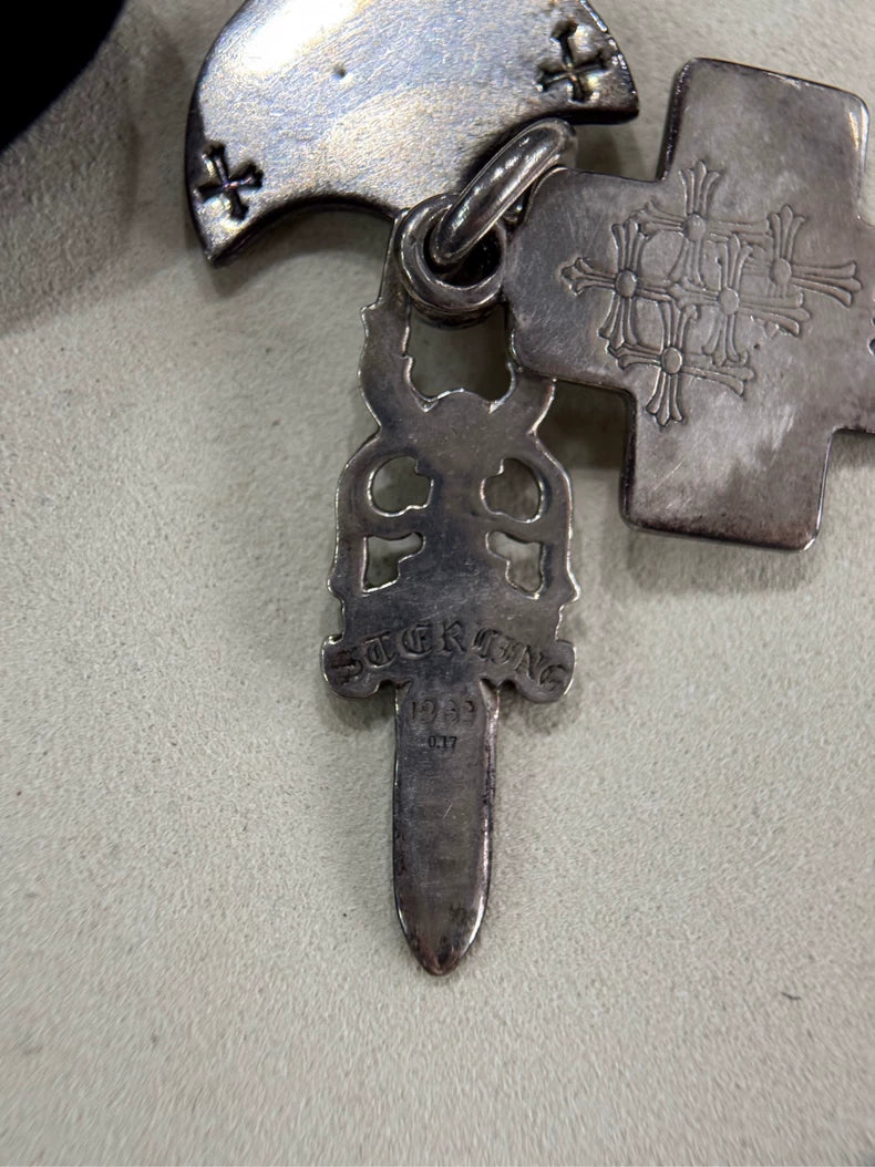 Chrome Hearts Three-Element White Diamond Pendant-yf