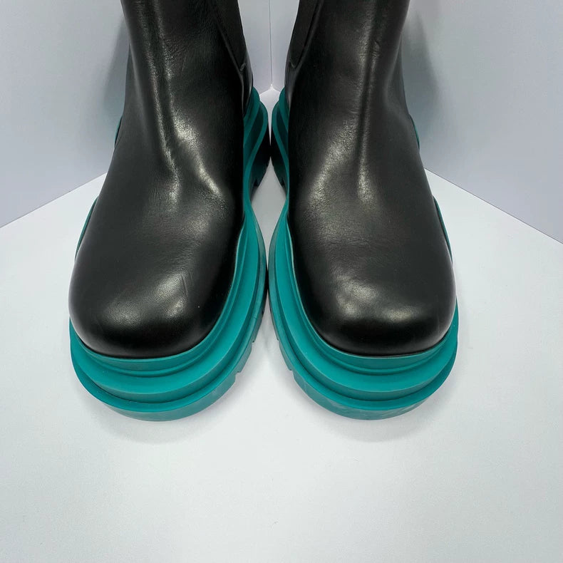 Bottega Veneta Black Chelsea Boots for Sale