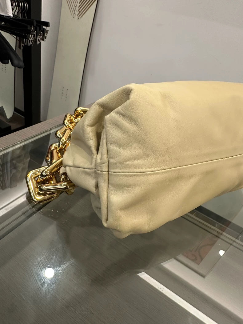 Bottega Veneta Pouch Cloud Bag 30cm