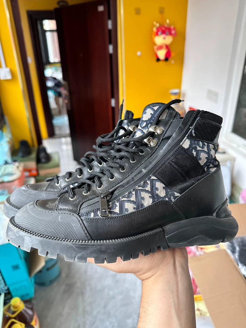 Dior High-Top Zip Casual Sneakers