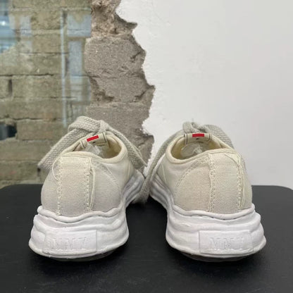 Mmy Three-Yuan-Kang Shoe Size 40