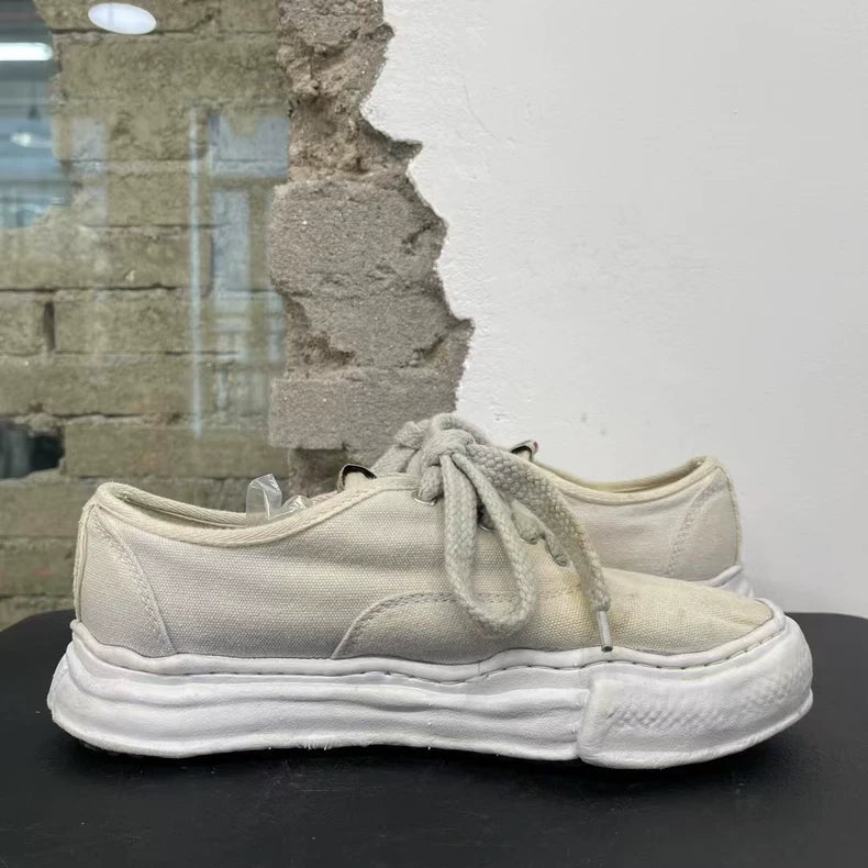 Mmy Three-Yuan-Kang Shoe Size 40