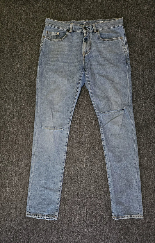 Saint Laurent Distressed Knee Denim Jeans-yf
