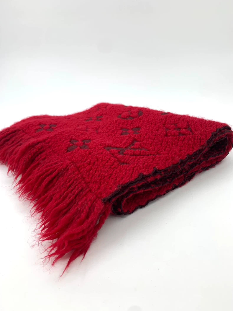 Red Louis Vuitton Knitted Scarf