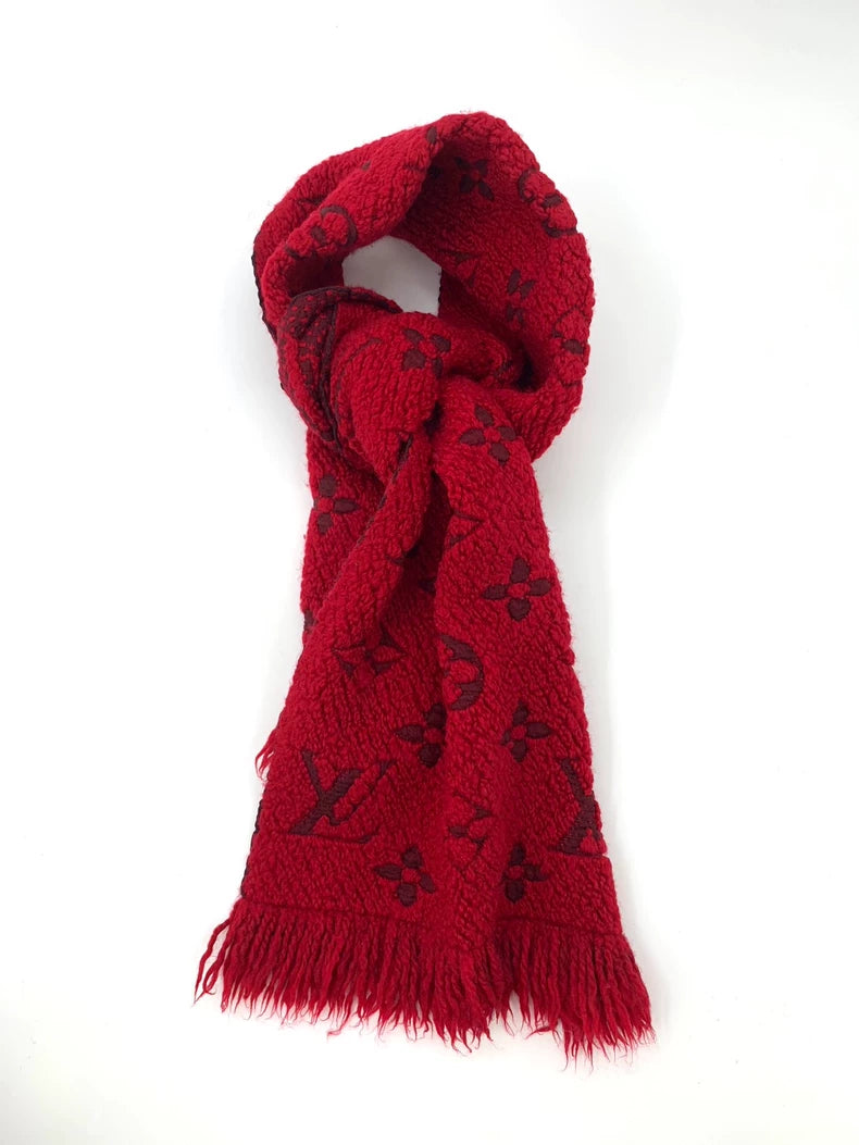 Red Louis Vuitton Knitted Scarf