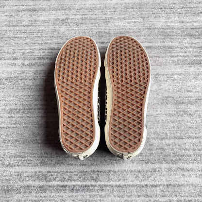 Vans CDG Era Sneakers in Black and White-zp