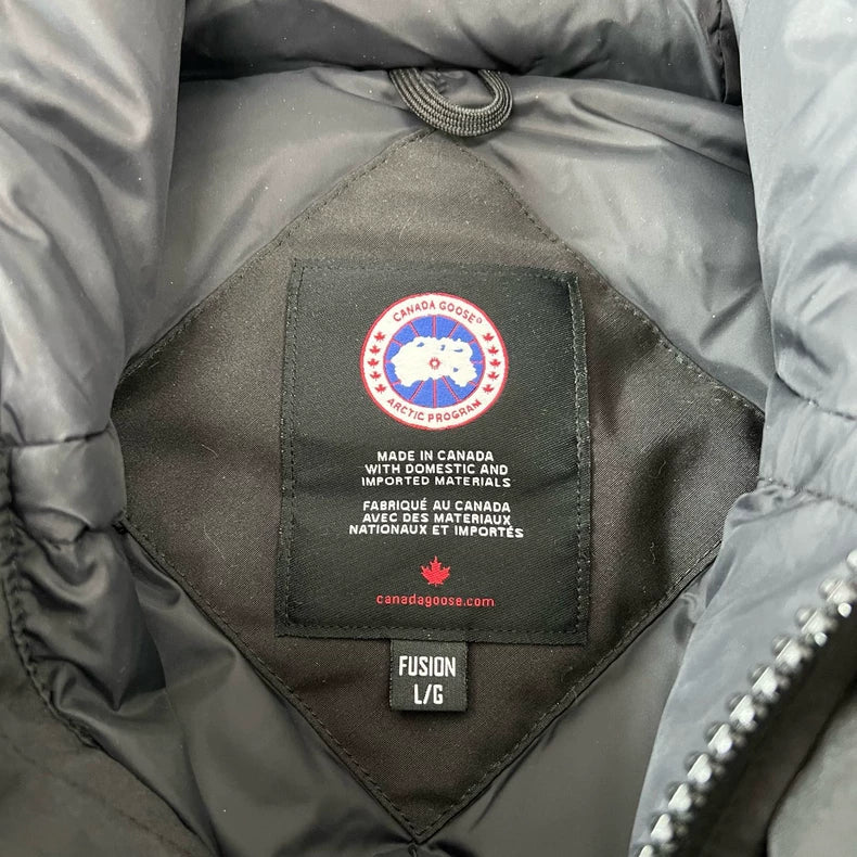 Canada Goose Hooded Down Jacket Large