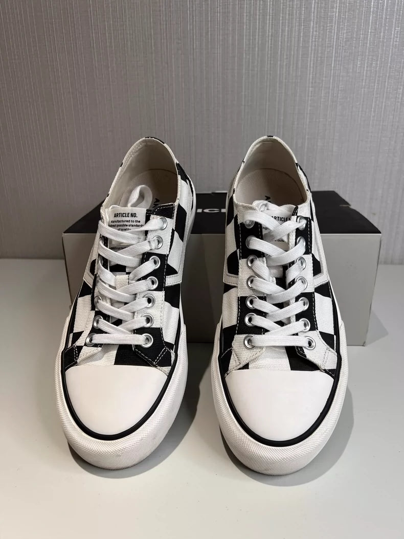 Retro Checkered Low-Top Canvas Sneakers