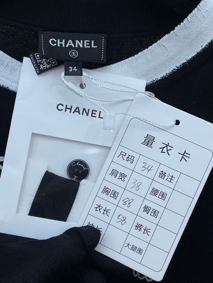 Black and White Lion Knit Short Sleeve Shirt