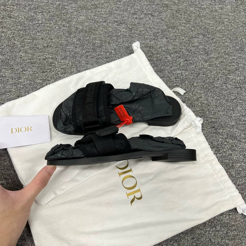 Dior Function Locking Buckle Slides