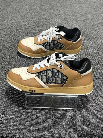 Dior Sneaker in Excellent Condition