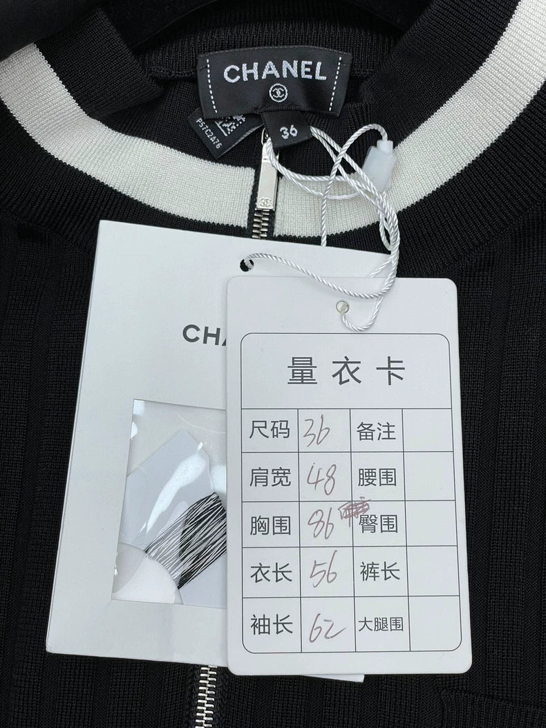 Chanel Black and White Knitted Top