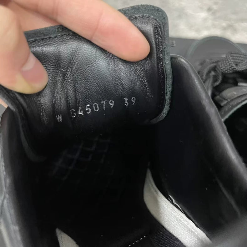 Chanel Black Sneaker Size 39