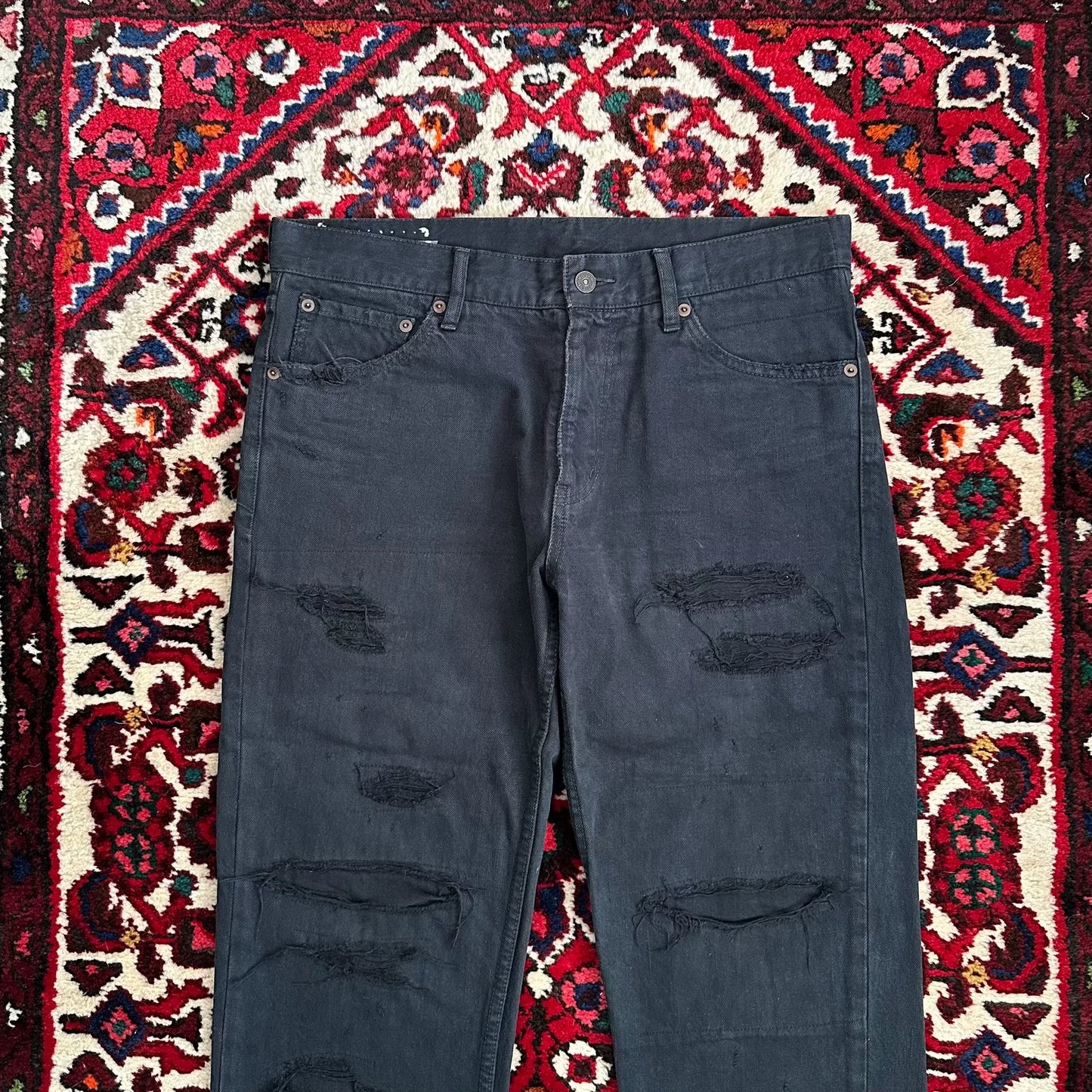 visvim 19aw black distressed denim jeans
